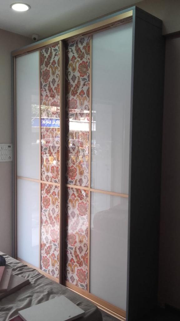 collection-gallery-pictures-of-wardrobes-designs-in-delhi-new-delhi-wooden-wardrobe-manufacturers-dealers-suppliers-in-delhi